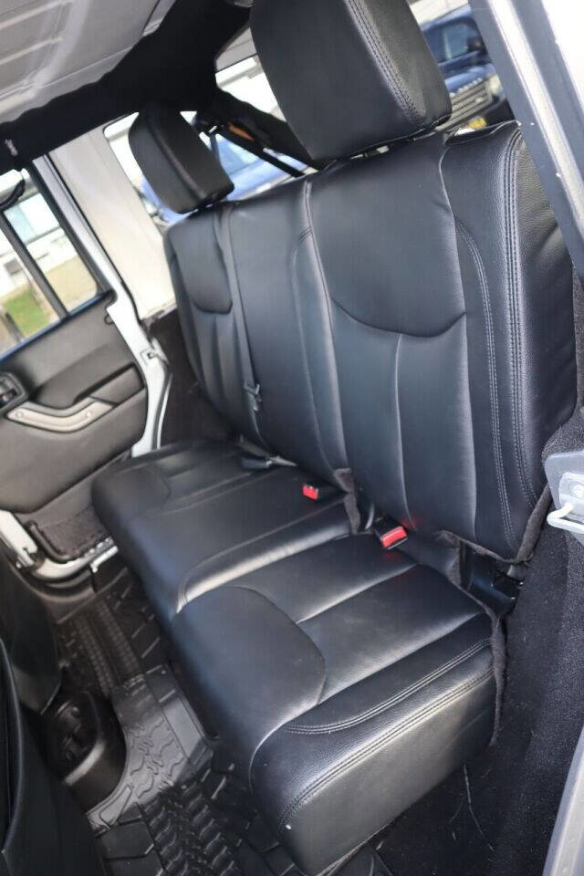 Used 2014 Jeep Wrangler Unlimited Sport w/ Quick Order Package 24S image 16