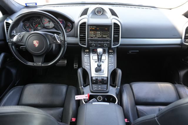 Used 2014 Porsche Cayenne GTS AWD/4WD image 21