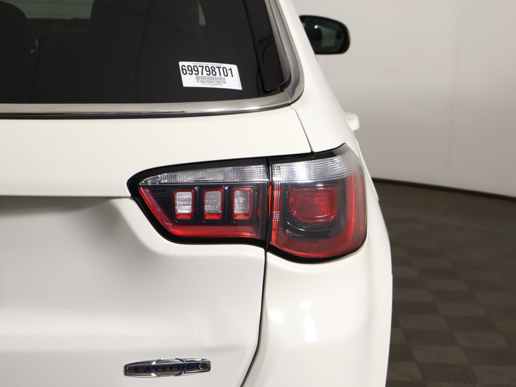 Used 2019 Jeep Compass Latitude FWD image 13