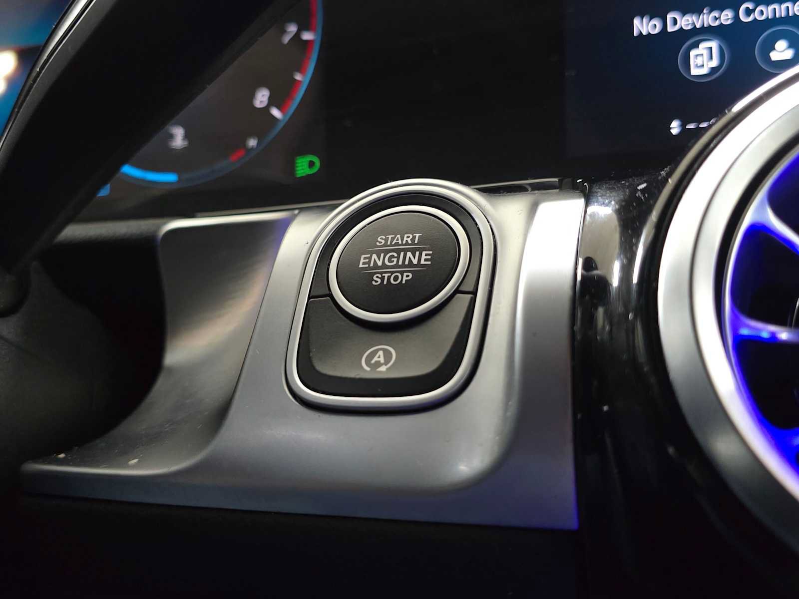 Used 2023 Mercedes-Benz GLB 250 4MATIC image 35