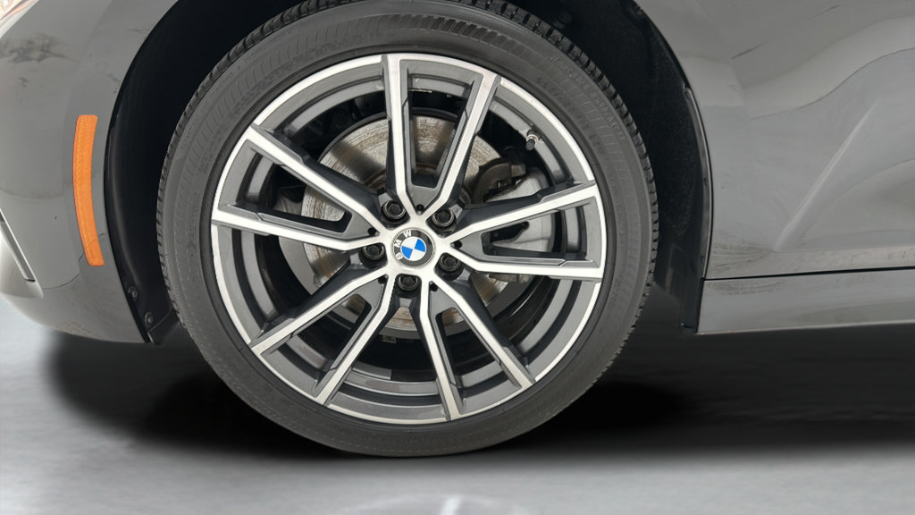 Used 2020 BMW 330i xDrive Sedan w/ Convenience Package AWD/4WD image 9