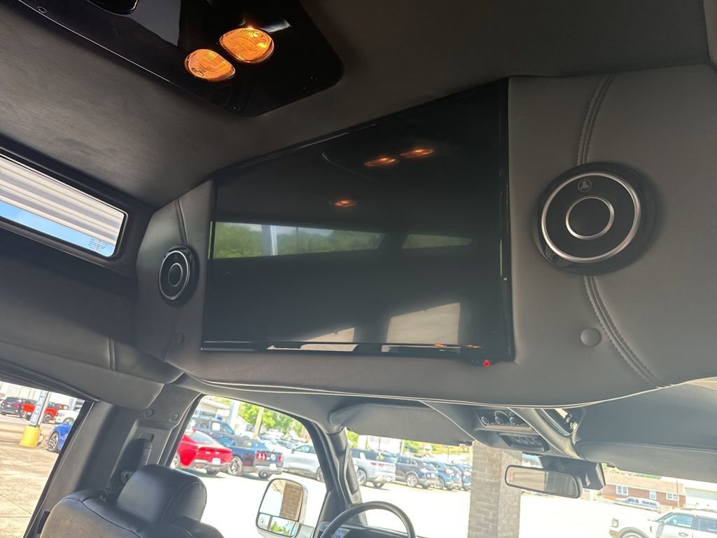 Used 2020 GMC Savana 2500 w/ Enhanced Convenience Package RWD image 29