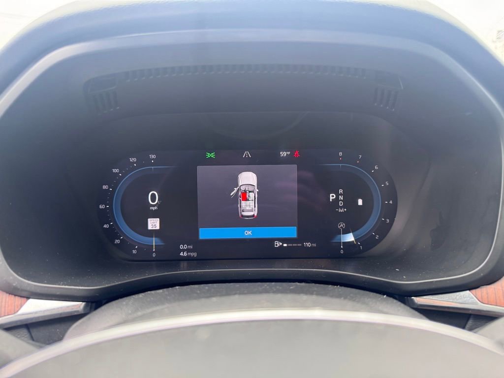 Used 2023 Volvo XC60 B5 Plus AWD/4WD image 13