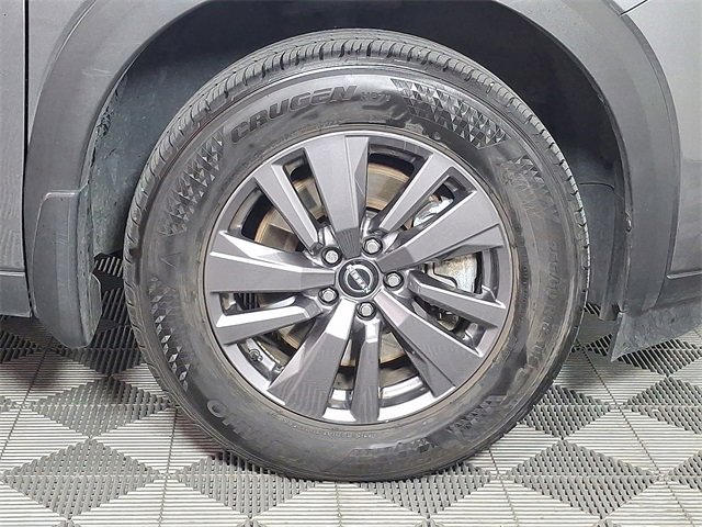 Used 2024 Nissan Pathfinder S image 12