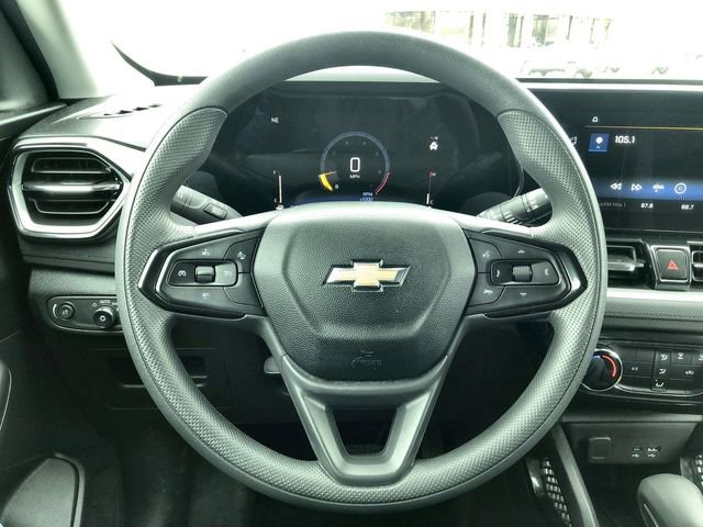 Used 2025 Chevrolet TrailBlazer LT AWD/4WD image 14