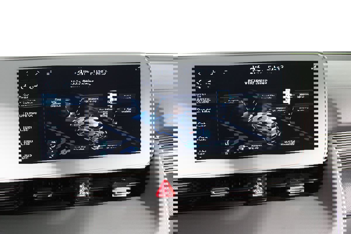 Used 2024 Hyundai Ioniq 5 SE image 16