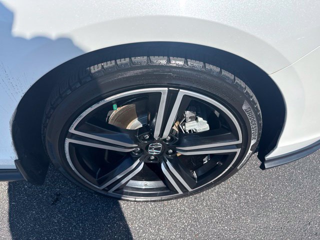 Used 2024 Honda Accord Sport image 13