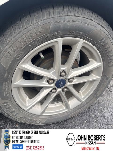 Used 2016 Ford Focus SE w/ SE Power Seat Package image 10