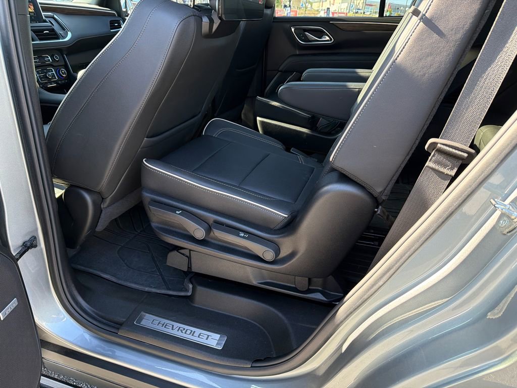Used 2024 Chevrolet Tahoe Premier w/ Advanced Technology Package image 21