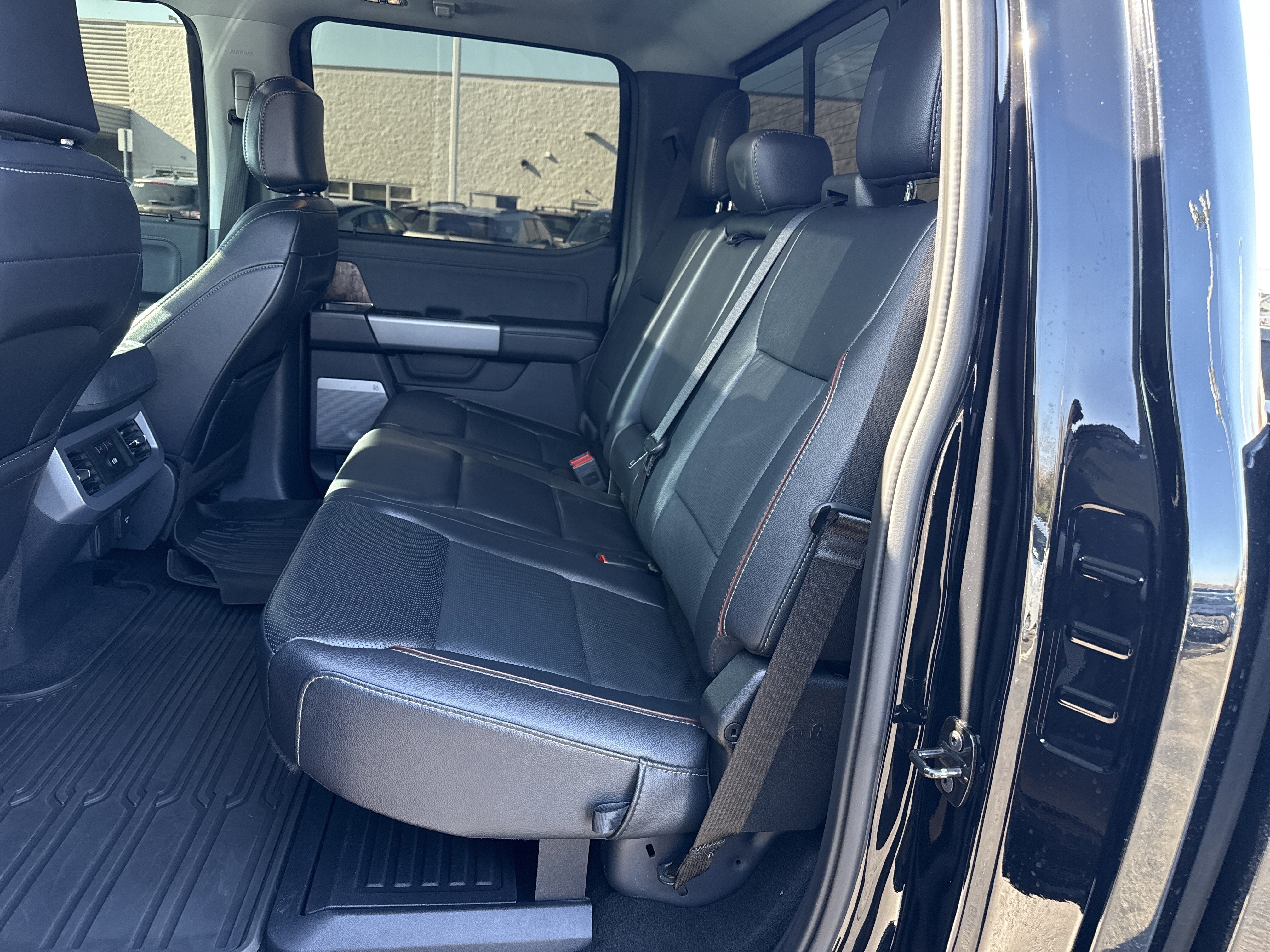 Used 2024 Ford F350 Lariat w/ Black Appearance Package image 14