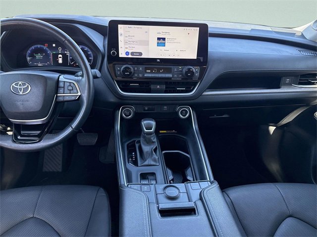 Used 2024 Toyota Grand Highlander Limited image 22