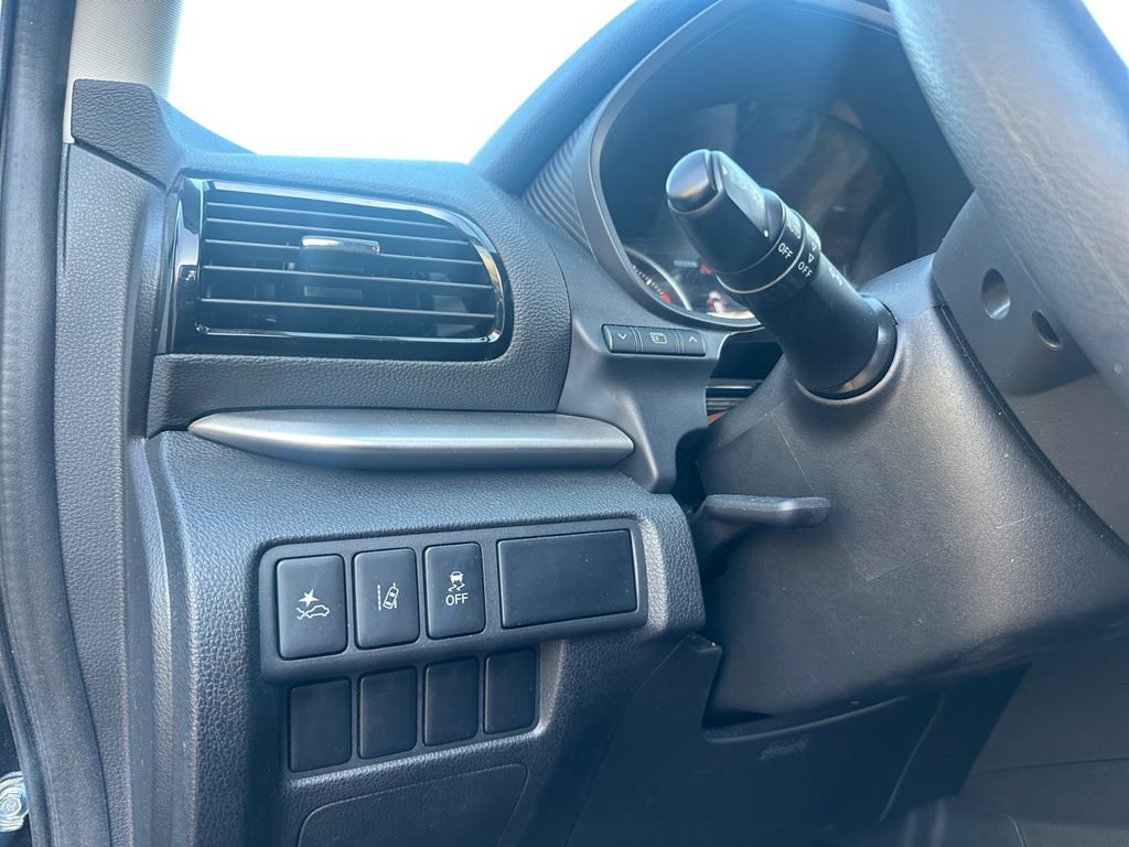 Used 2025 Mitsubishi Eclipse Cross LE image 13
