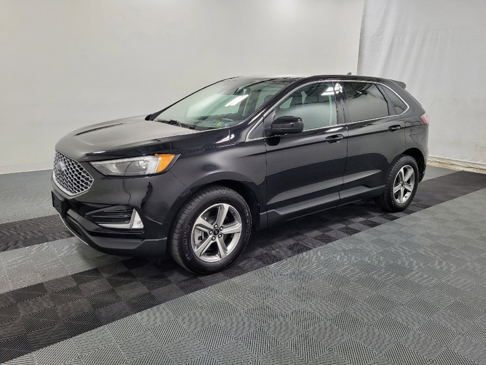 Used 2023 Ford Edge SEL w/ Convenience Package image 2