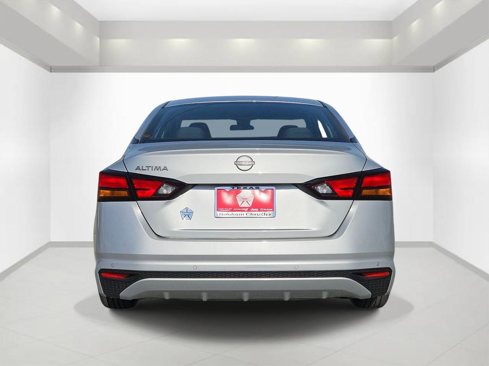 Used 2023 Nissan Altima 2.5 S image 5