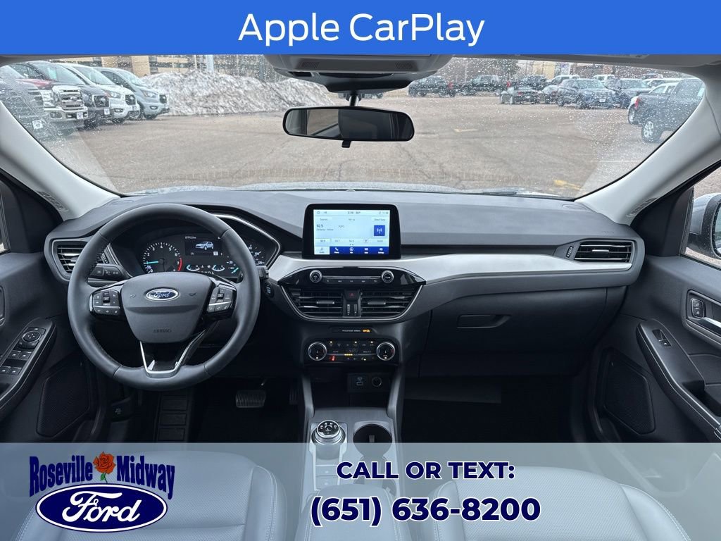 Used 2022 Ford Escape SEL image 2