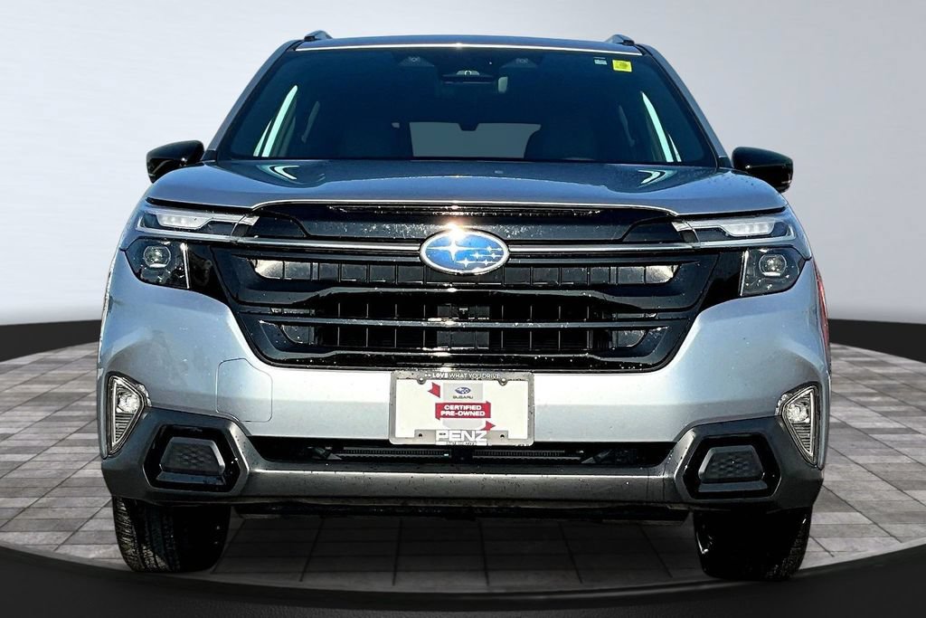 Used 2026 Subaru Forester Touring AWD/4WD image 2