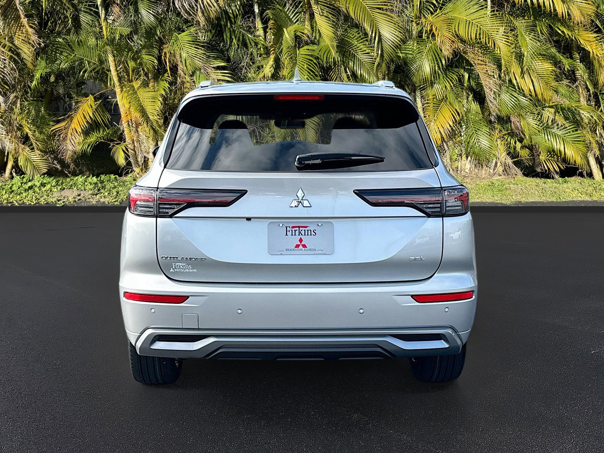 New 2026 Mitsubishi Outlander SEL image 4