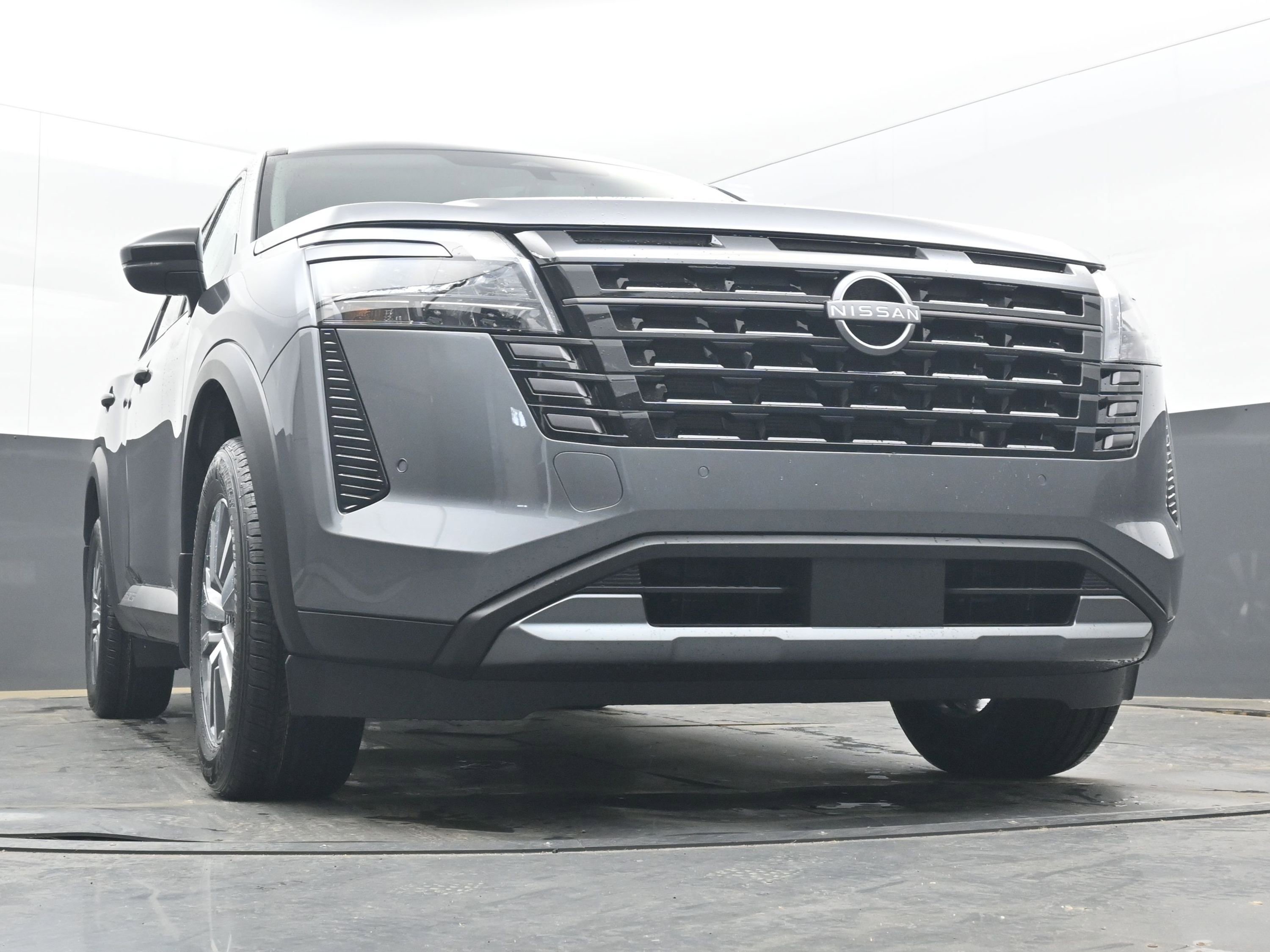 New 2026 Nissan Pathfinder SL FWD image 25