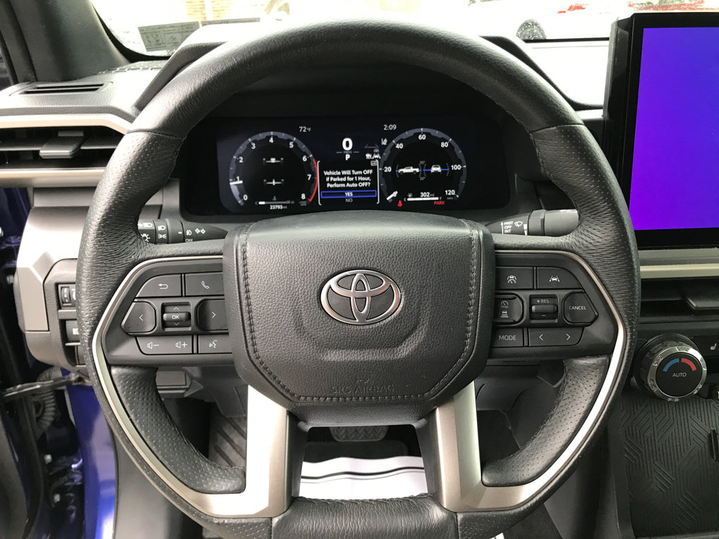 Used 2024 Toyota Tacoma TRD Off-Road AWD/4WD image 15