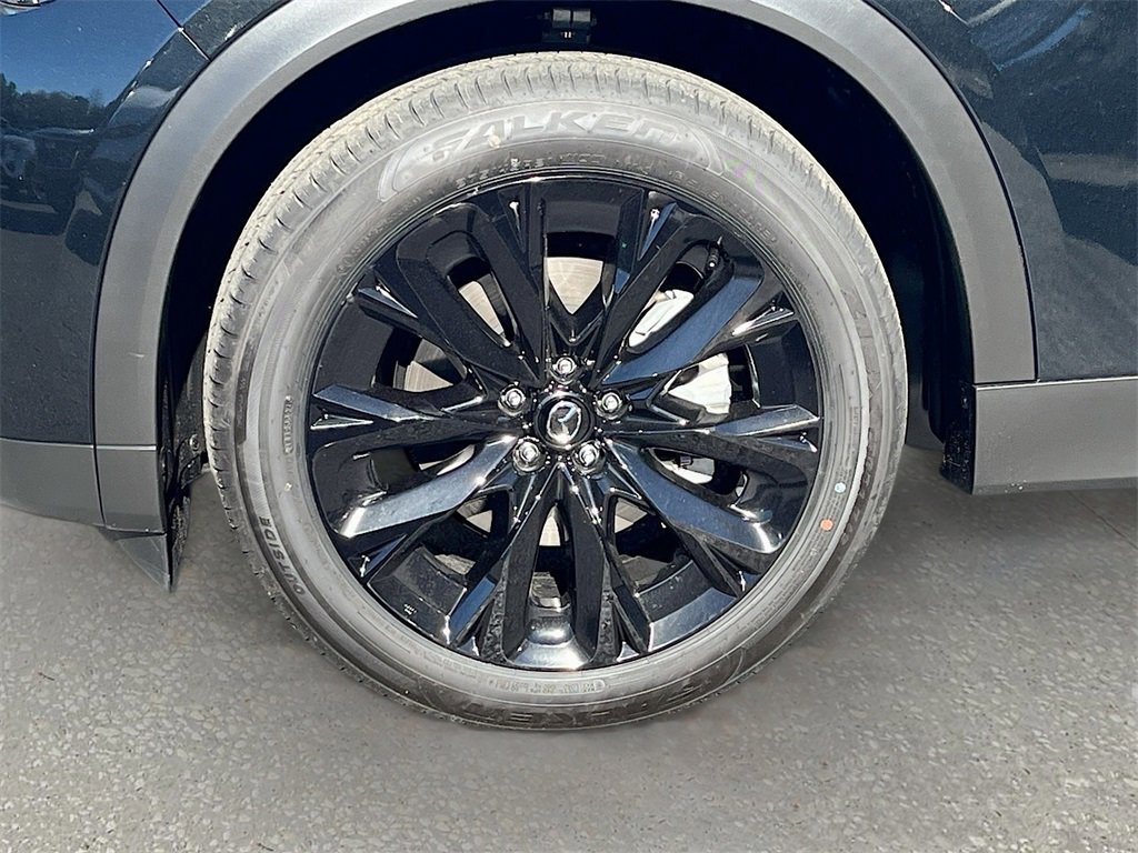 Certified 2025 MAZDA CX-90 Plug-In Hybrid w/Premium Sport image 33