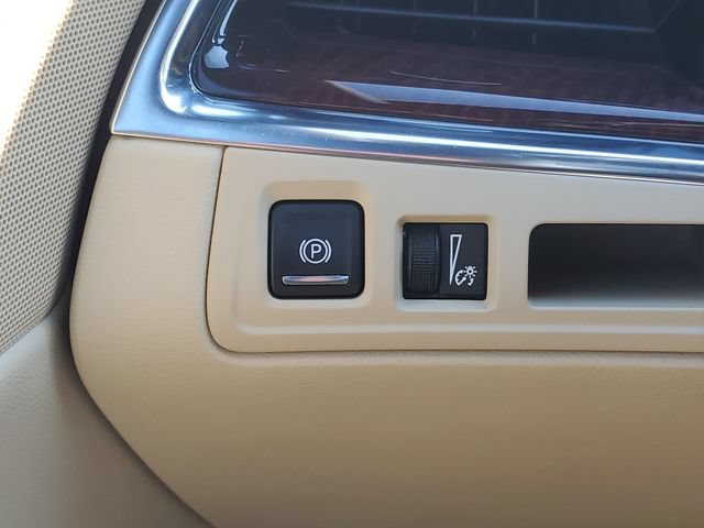 Certified 2018 Cadillac XT5 Luxury w/ Driver Awareness Package FWD image 19