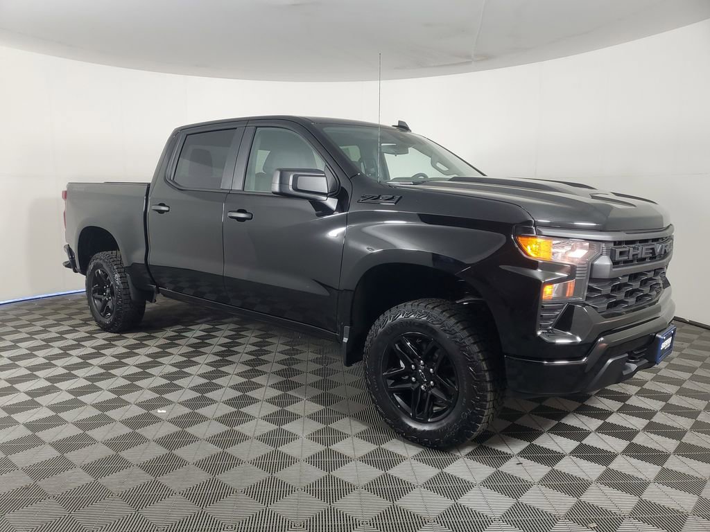 New 2026 Chevrolet Silverado 1500 Custom Trail Boss w/ Midnight Edition image 2