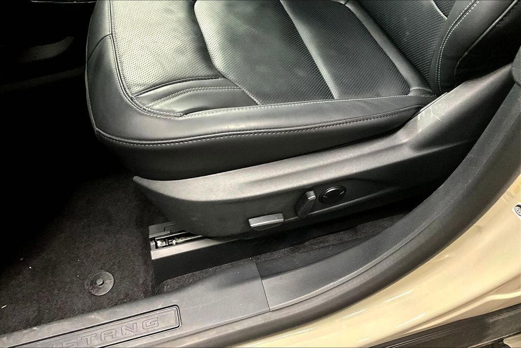 Used 2025 Ford Mustang Mach-E Premium AWD/4WD image 38