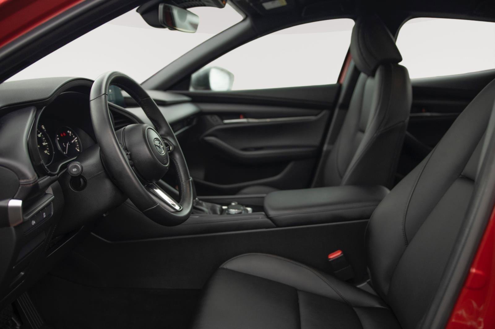 Used 2024 MAZDA MAZDA3 s image 2