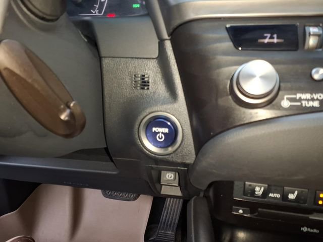 Used 2021 Lexus ES 300h Ultra Luxury w/ Accessory Package 2 image 19