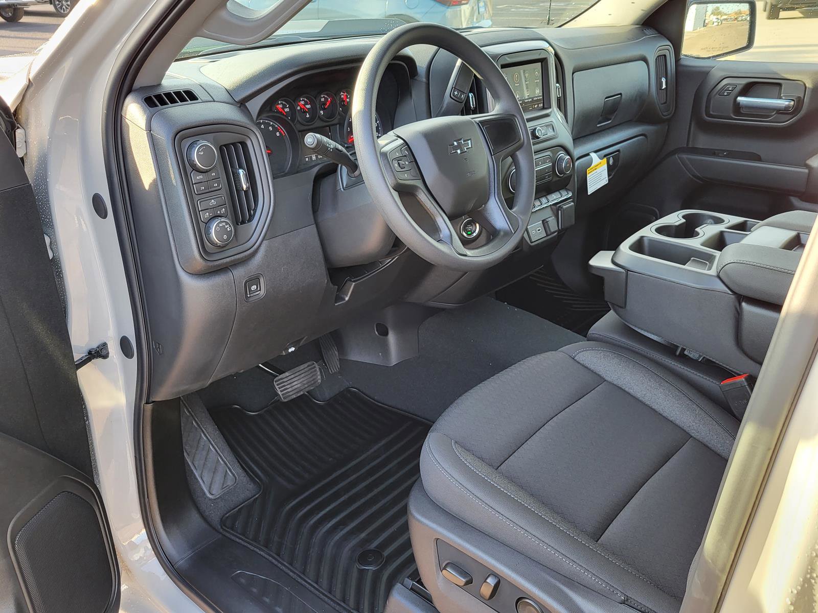 New 2026 Chevrolet Silverado 1500 Custom Trail Boss w/ LPO, Dark Essentials Package image 13