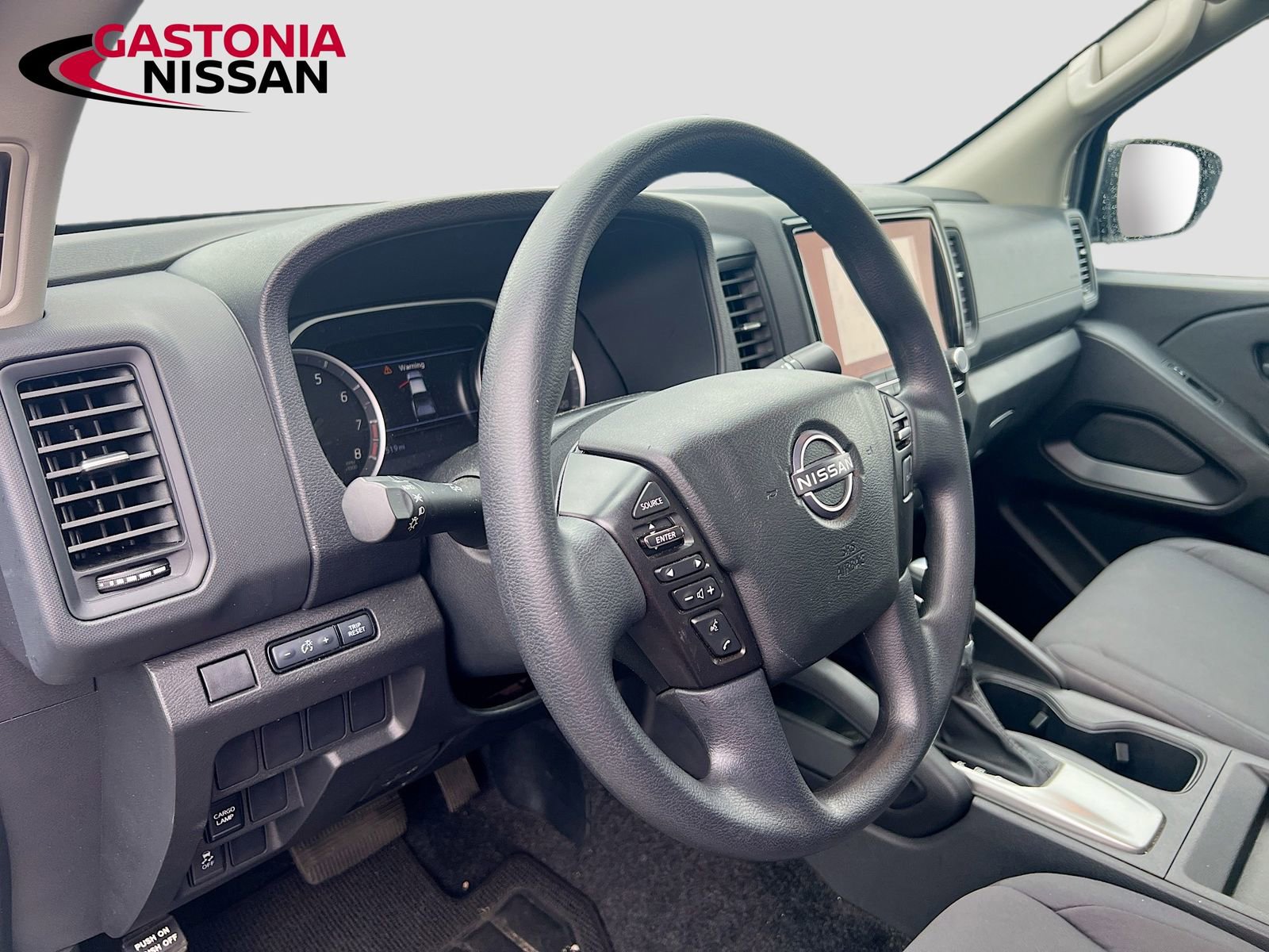 Used 2024 Nissan Frontier S image 11