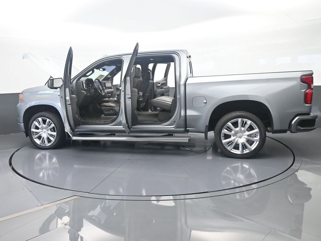 Used 2023 Chevrolet Silverado 1500 High Country w/ High Country Premium Package AWD/4WD image 80