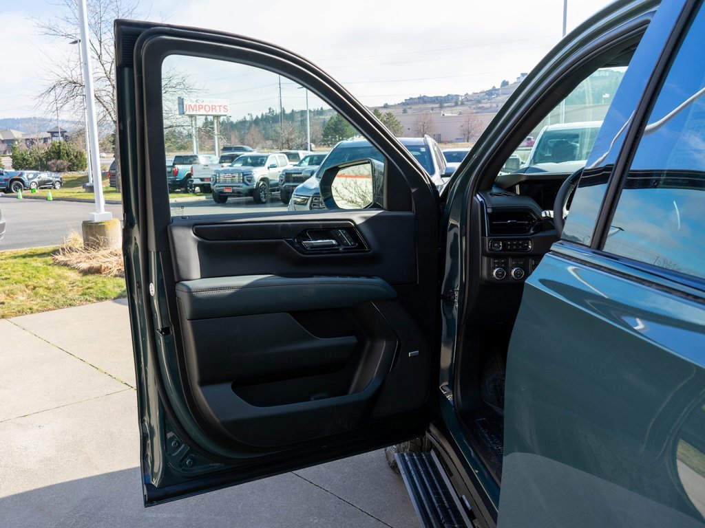 New 2026 GMC Yukon XL AT4 w/ AT4 Premium Plus Package image 20