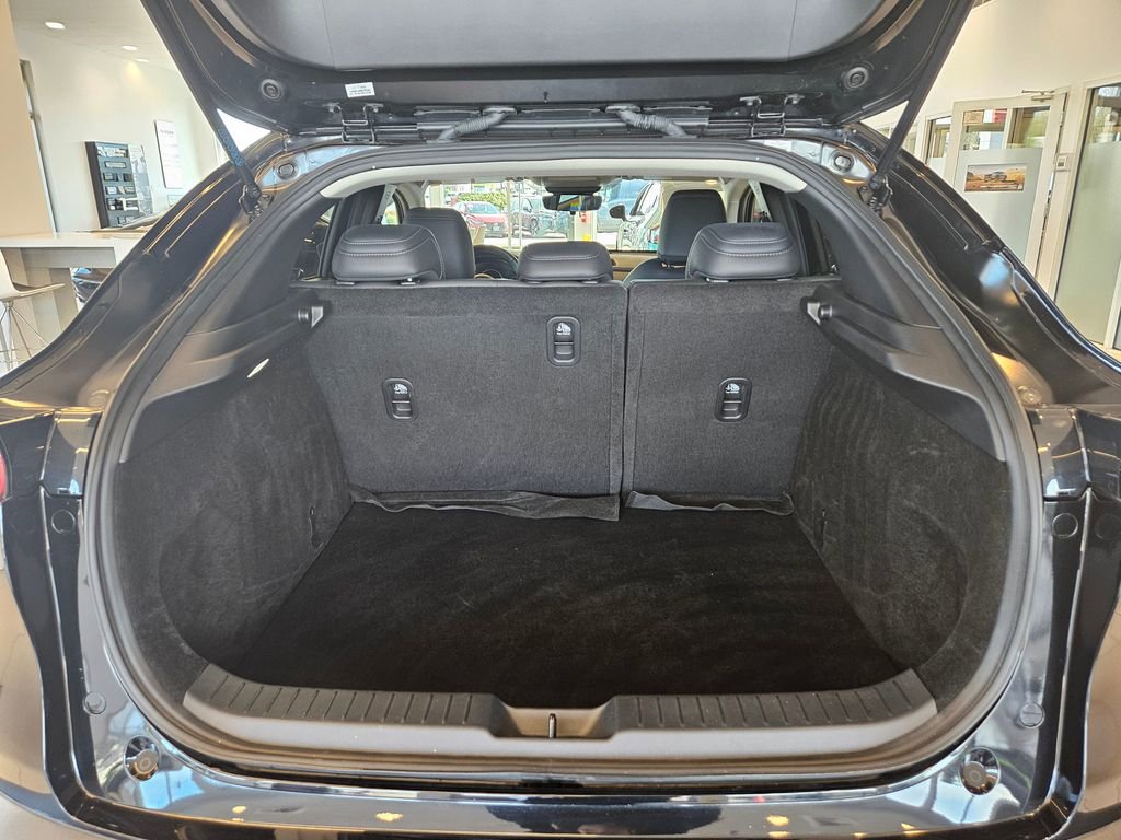 Used 2024 MAZDA CX-30 AWD 2.5 S w/ Preferred Package image 32