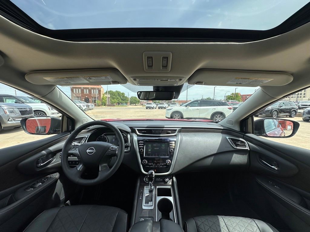 Certified 2024 Nissan Murano Platinum FWD image 18
