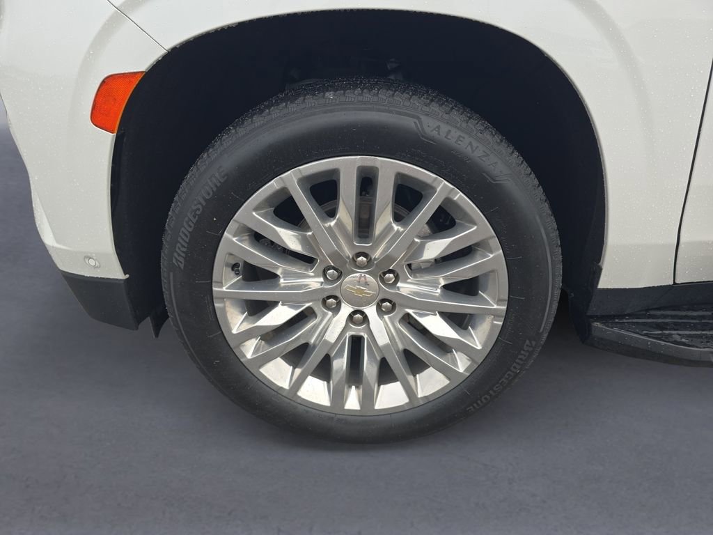 Used 2023 Chevrolet Tahoe Premier w/ Advanced Technology Package AWD/4WD image 9