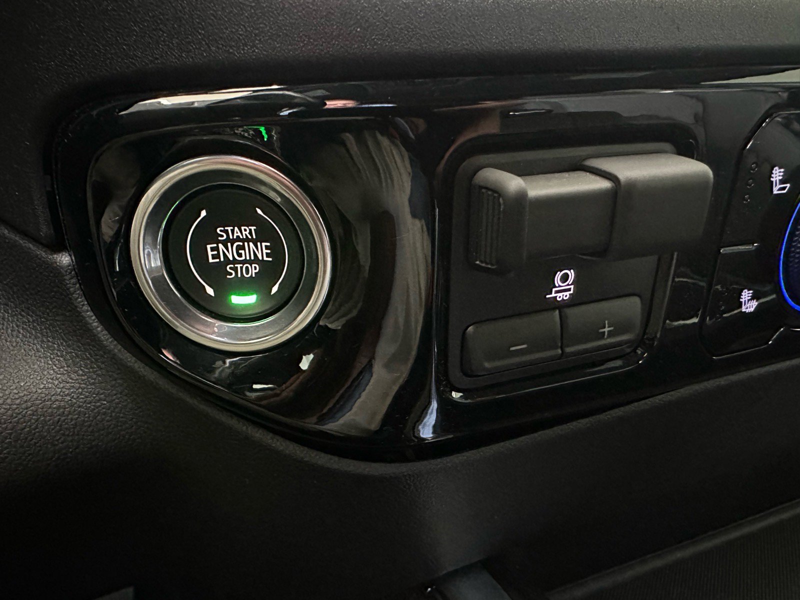 Used 2025 Chevrolet Silverado 2500 LT w/ Trail Boss Package image 44