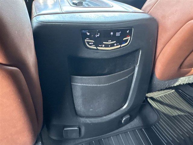 Used 2017 Cadillac Escalade Luxury image 21