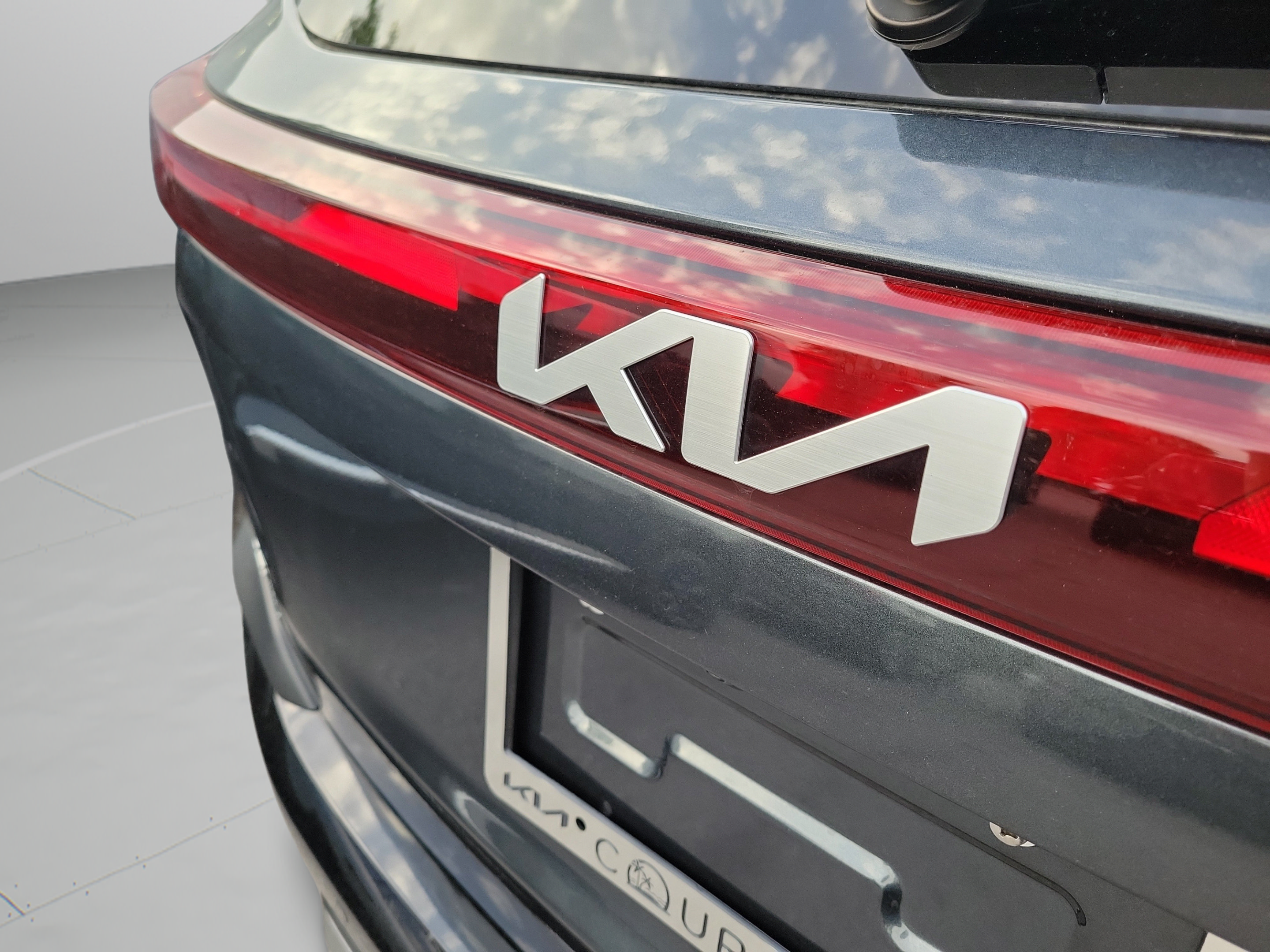 Certified 2025 Kia Seltos EX w/ EX Sunroof Package FWD image 29