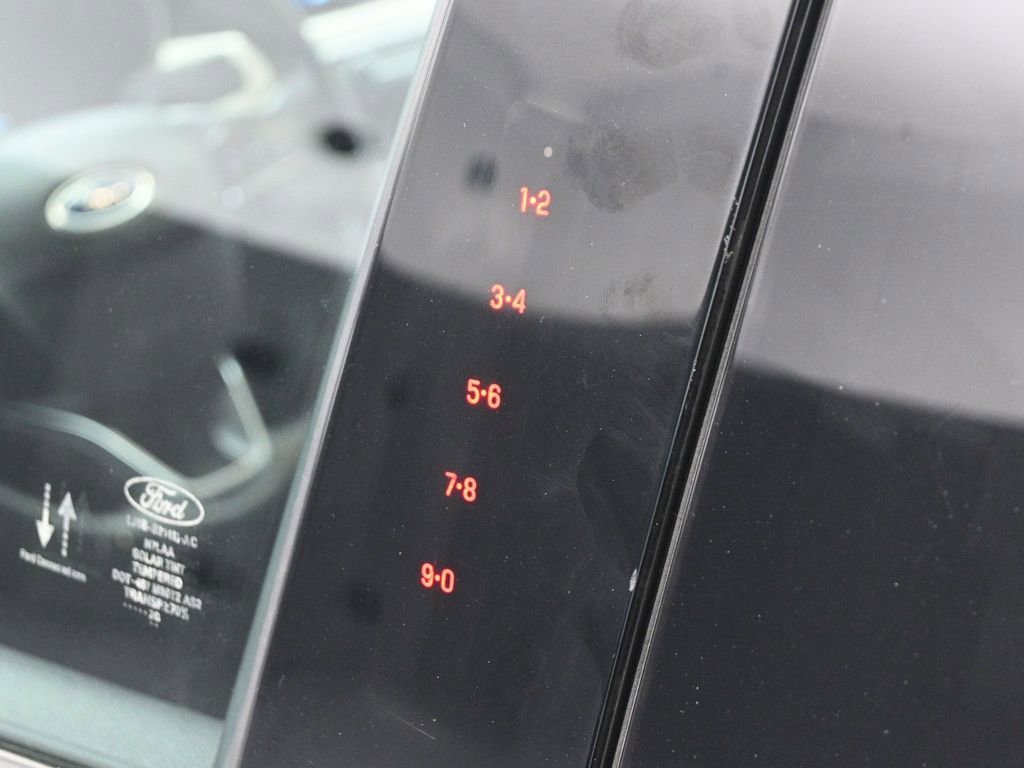 Used 2020 Ford Escape SEL image 28