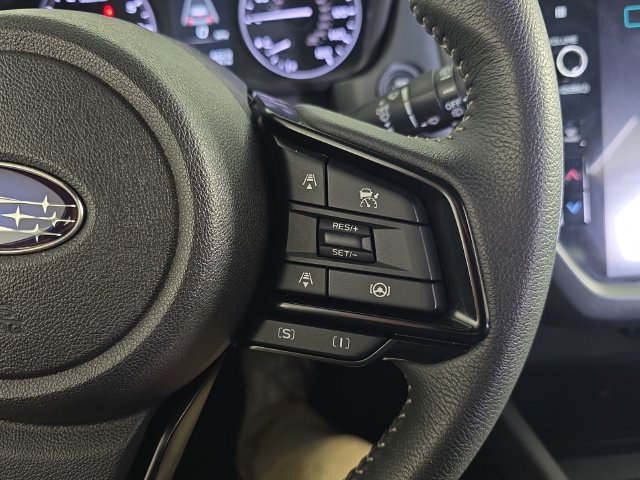 Used 2025 Subaru Forester Premium AWD/4WD image 12