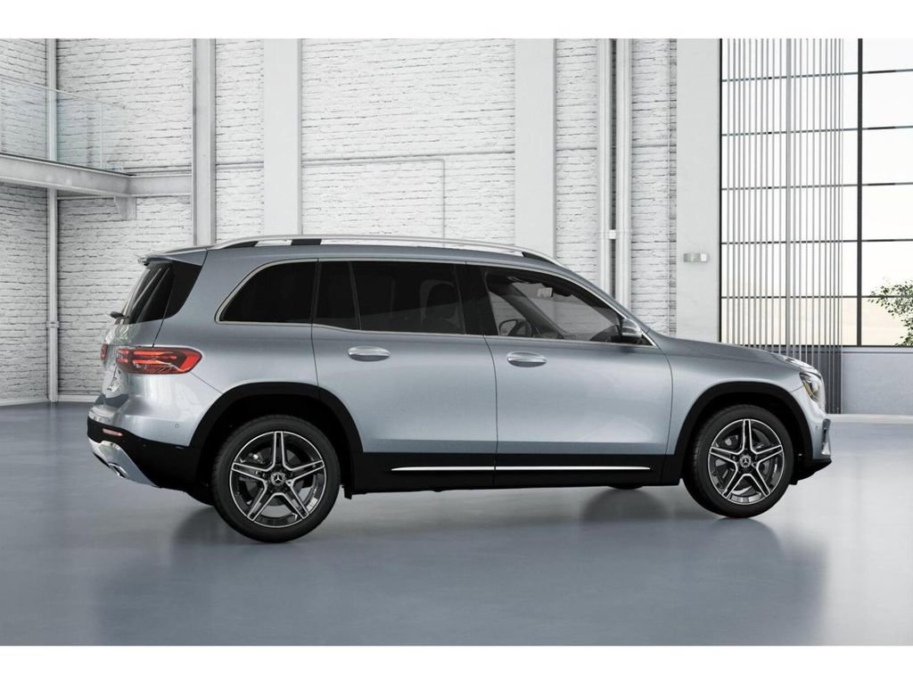 New 2026 Mercedes-Benz GLB 250 4MATIC image 18