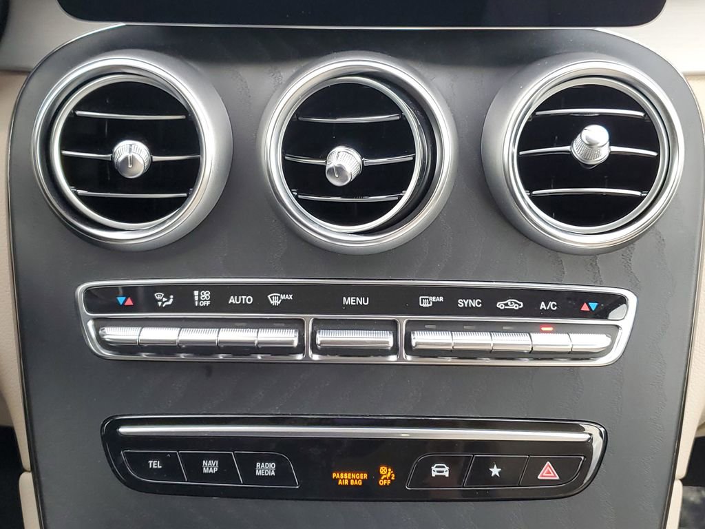 Used 2022 Mercedes-Benz GLC 300 w/ Premium Package Lite image 33