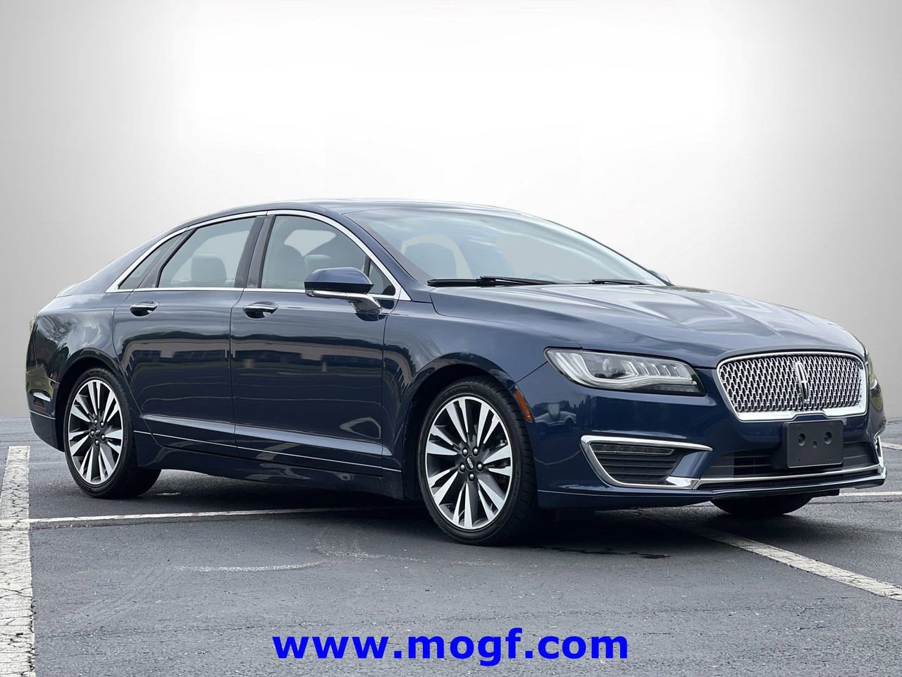 Used 2017 Lincoln MKZ Select w/ Select Plus Package image 4