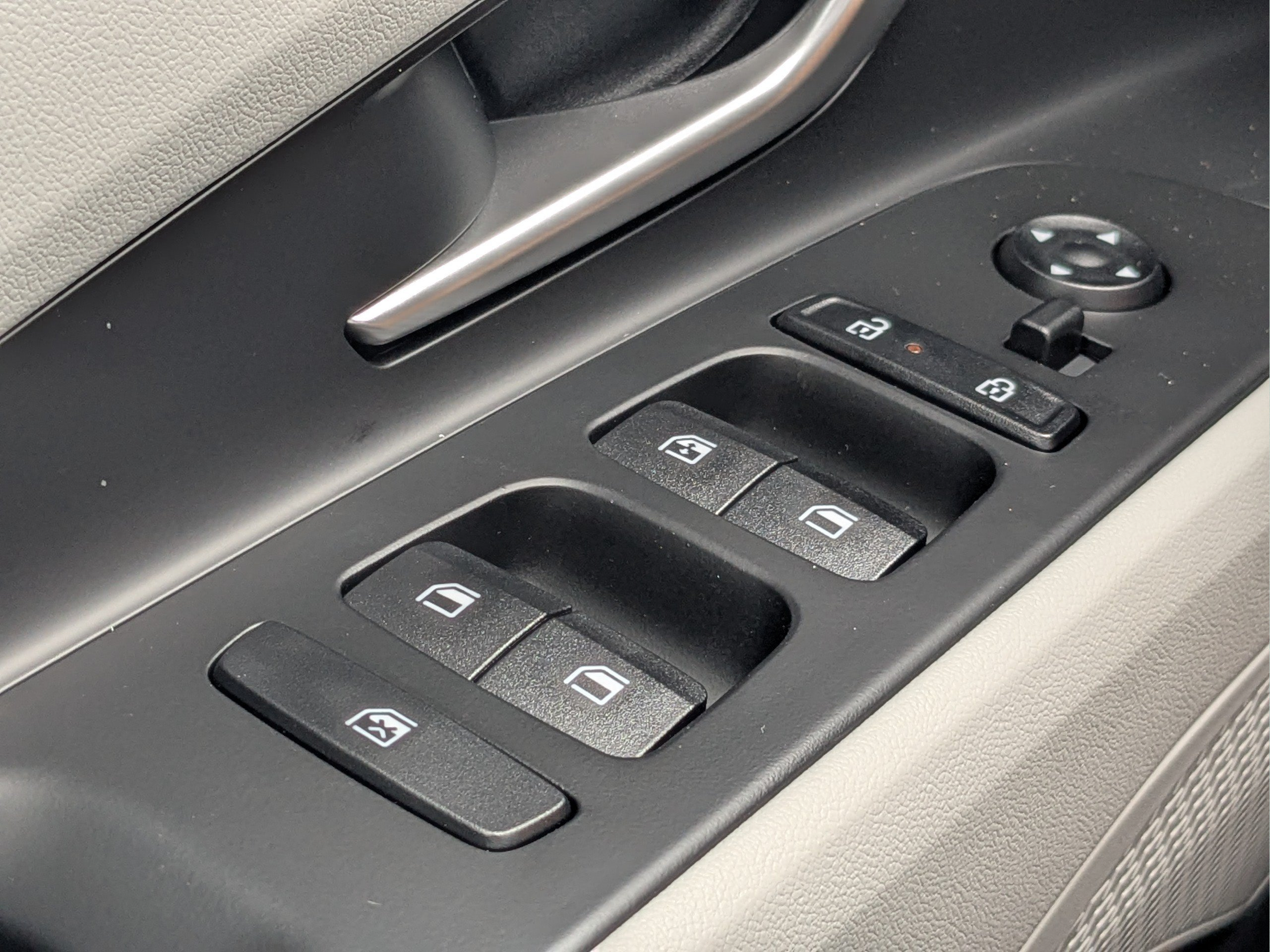 New 2026 Hyundai Elantra Limited FWD image 27
