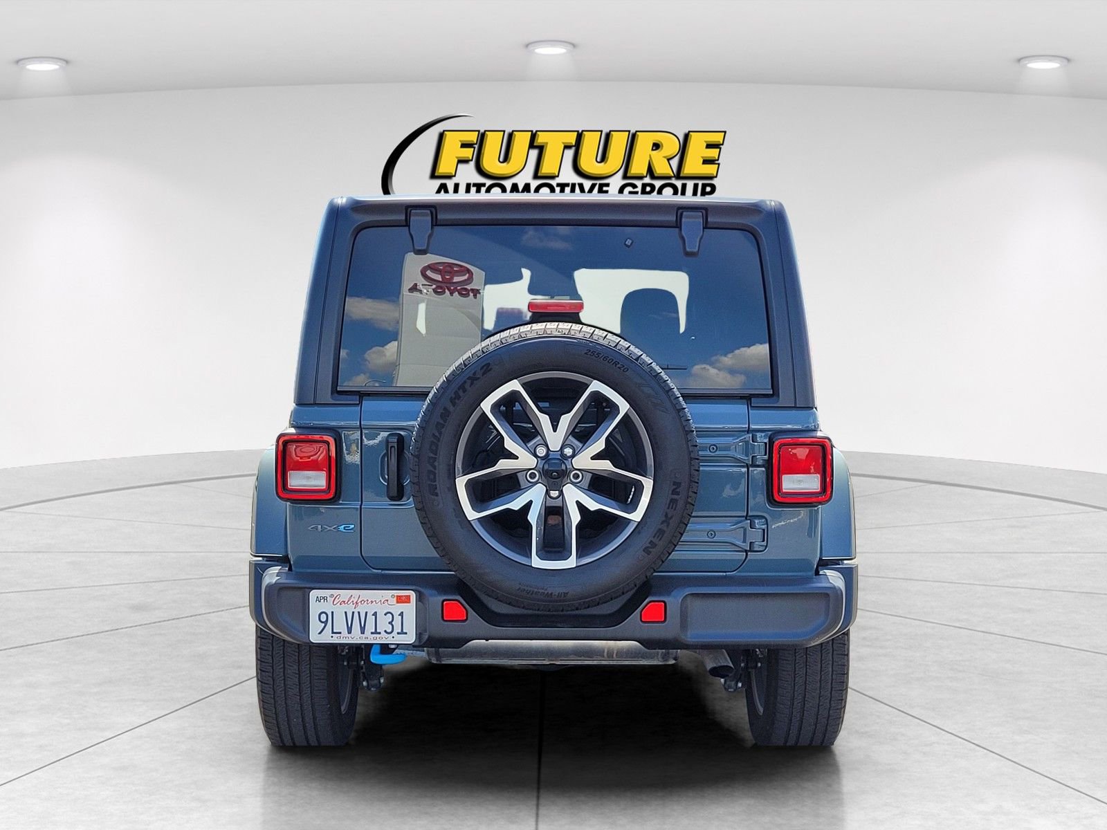 Used 2024 Jeep Wrangler Unlimited AWD/4WD image 5