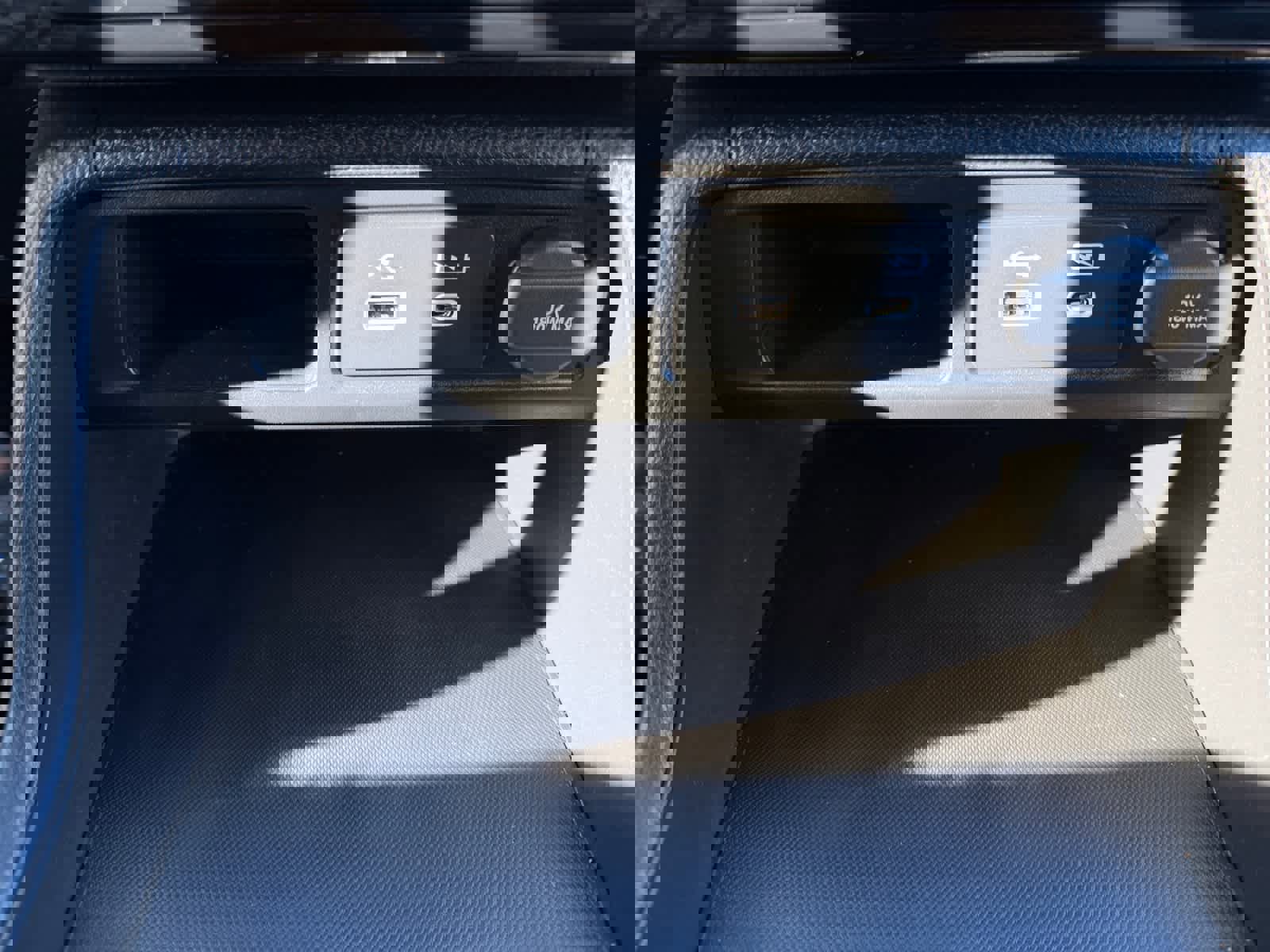 Used 2025 Honda Pilot Sport image 24