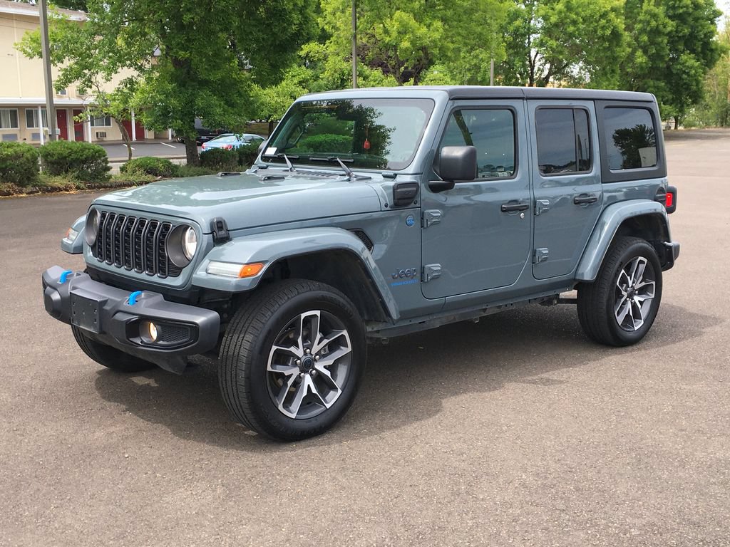 Used 2024 Jeep Wrangler Unlimited AWD/4WD image 13