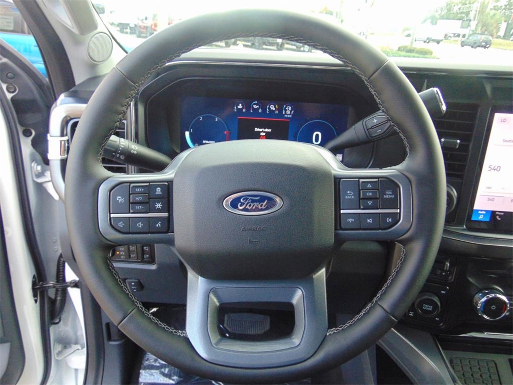 New 2026 Ford F250 Lariat w/ Black Appearance Package image 18