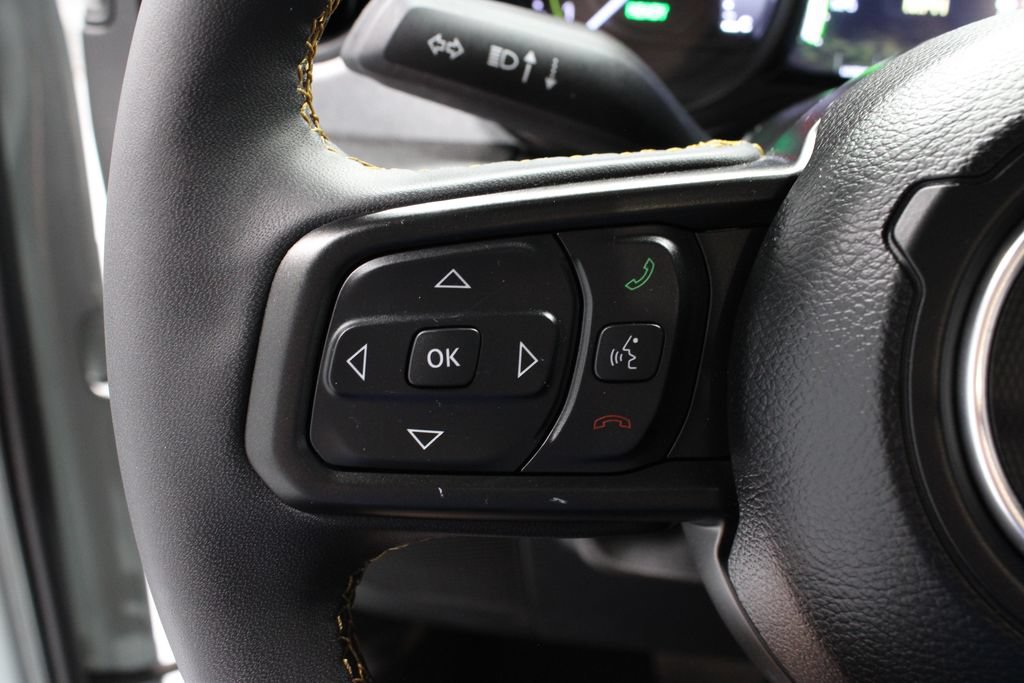 Used 2024 Jeep Wrangler Unlimited AWD/4WD image 27